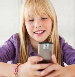 Akıllı telefonların zararları ? Akıllı cep telefonlarının zararları ? Vücuda etkilerineler ? Çocuklara zararı nedir ?