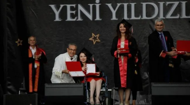 ?Hastalık başarıya engel değil? dedi, dönem birincisi oldu!