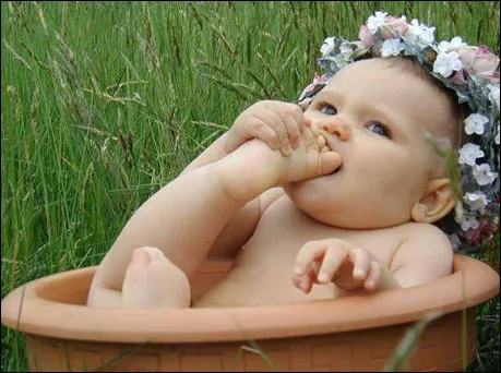 Her yeni bir bebek ayrı bir ferttir