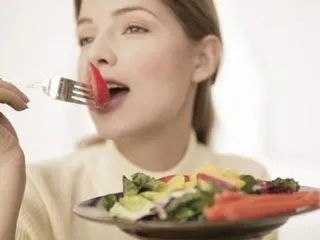 Yemeğimizi neşe içinde yiyelim